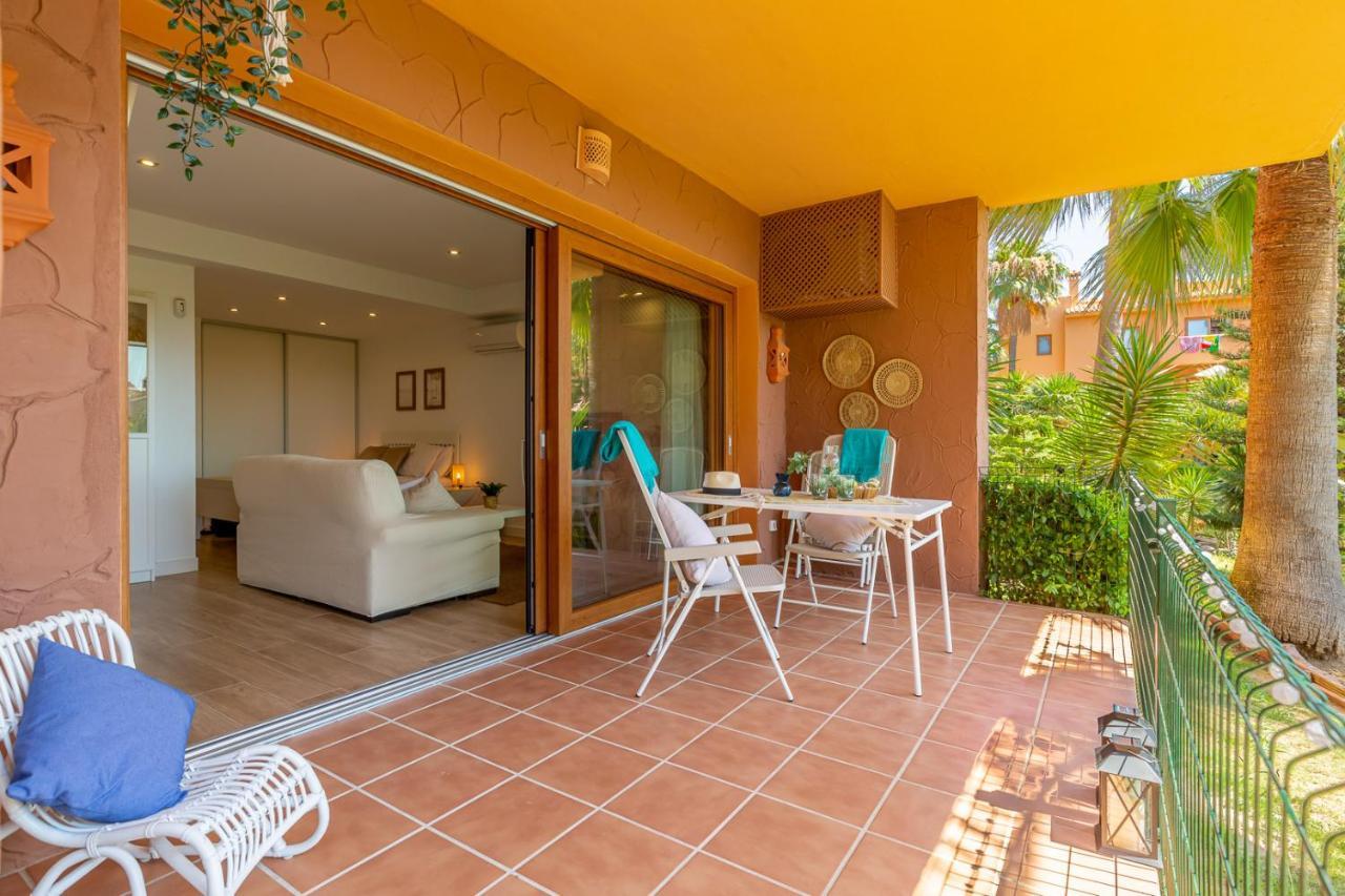 Sitio de Calahonda Garden Suite Beach & Relax מראה חיצוני תמונה