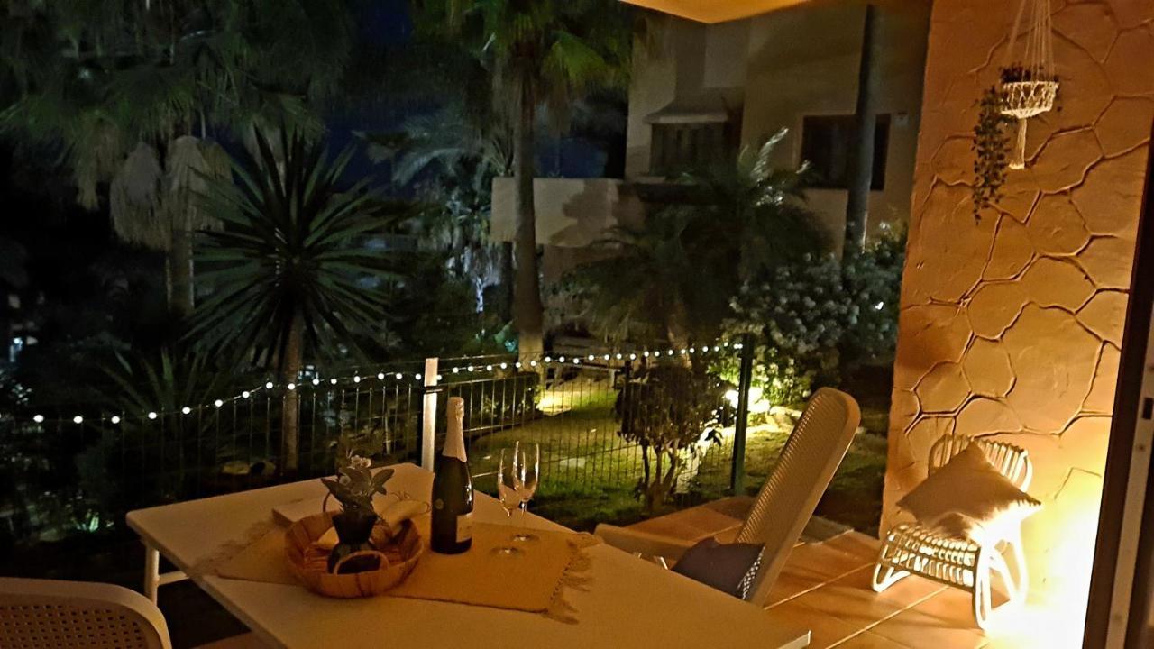 Sitio de Calahonda Garden Suite Beach & Relax מראה חיצוני תמונה