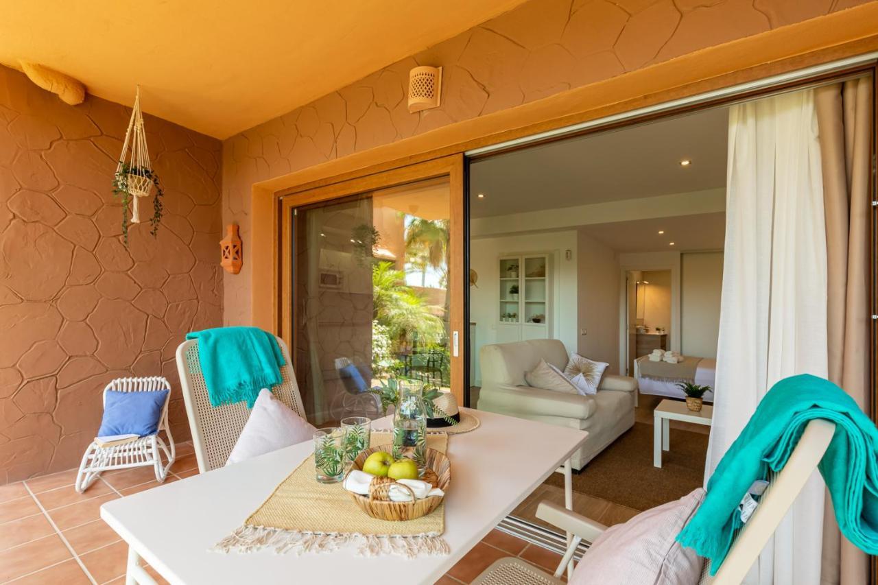 Sitio de Calahonda Garden Suite Beach & Relax מראה חיצוני תמונה